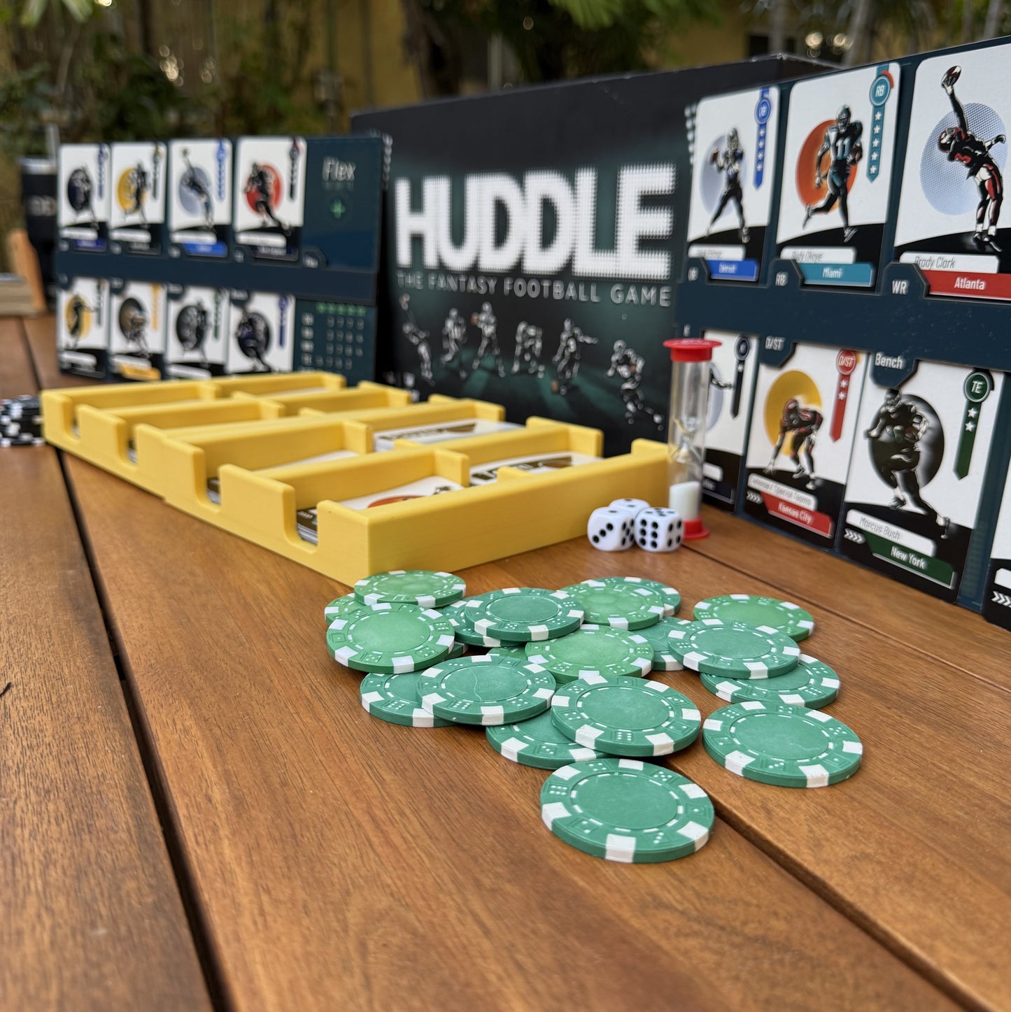 Huddle - The Fantasy Football Game (Pre-Order)